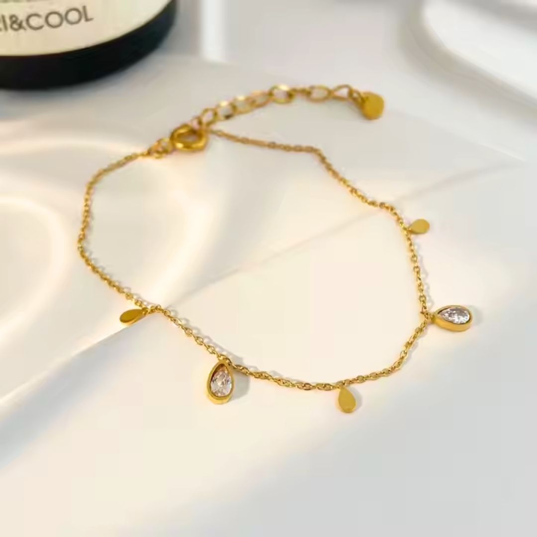 Teardrop Charm Bracelet Wisteria