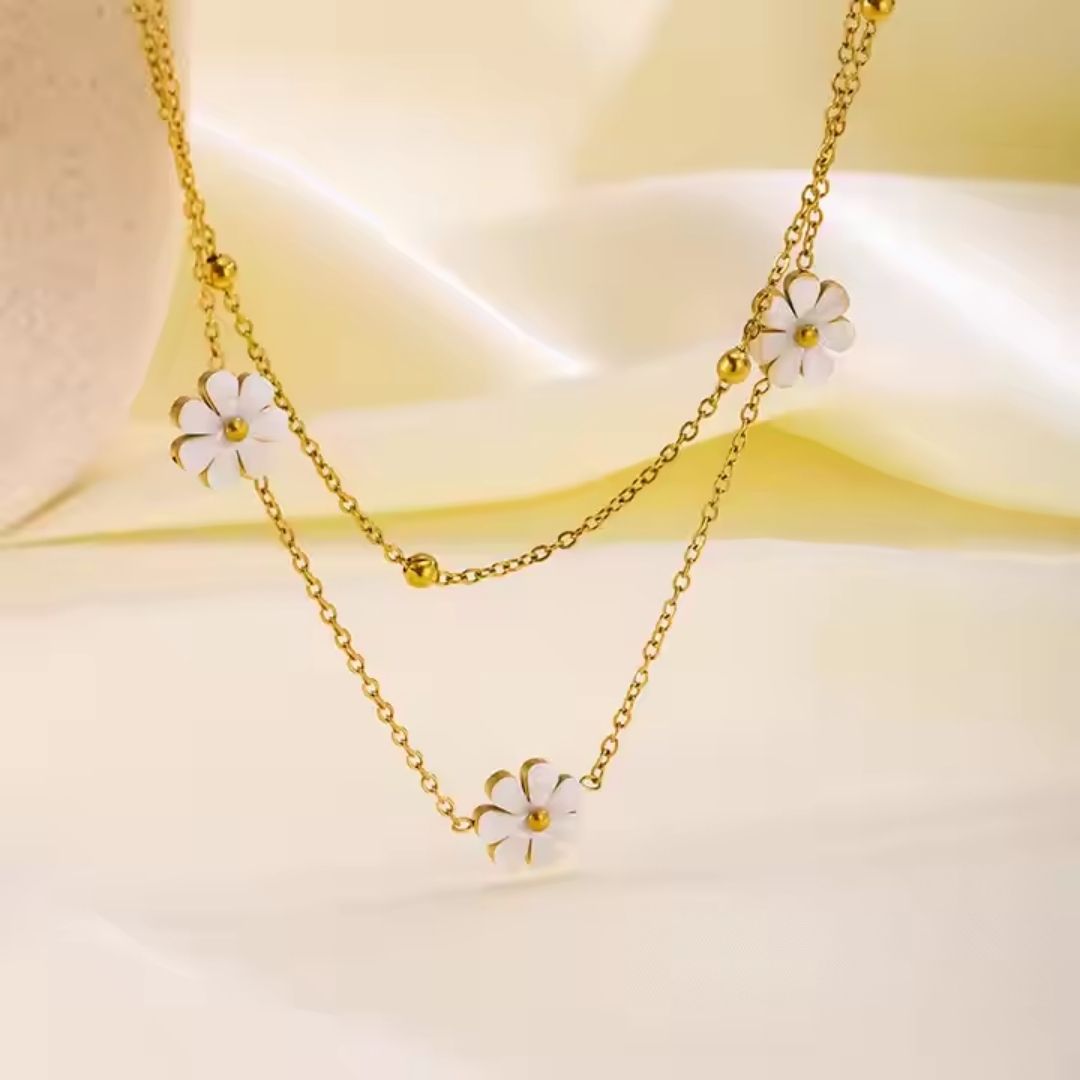 Daisy Charm Layered Necklace Wisteria