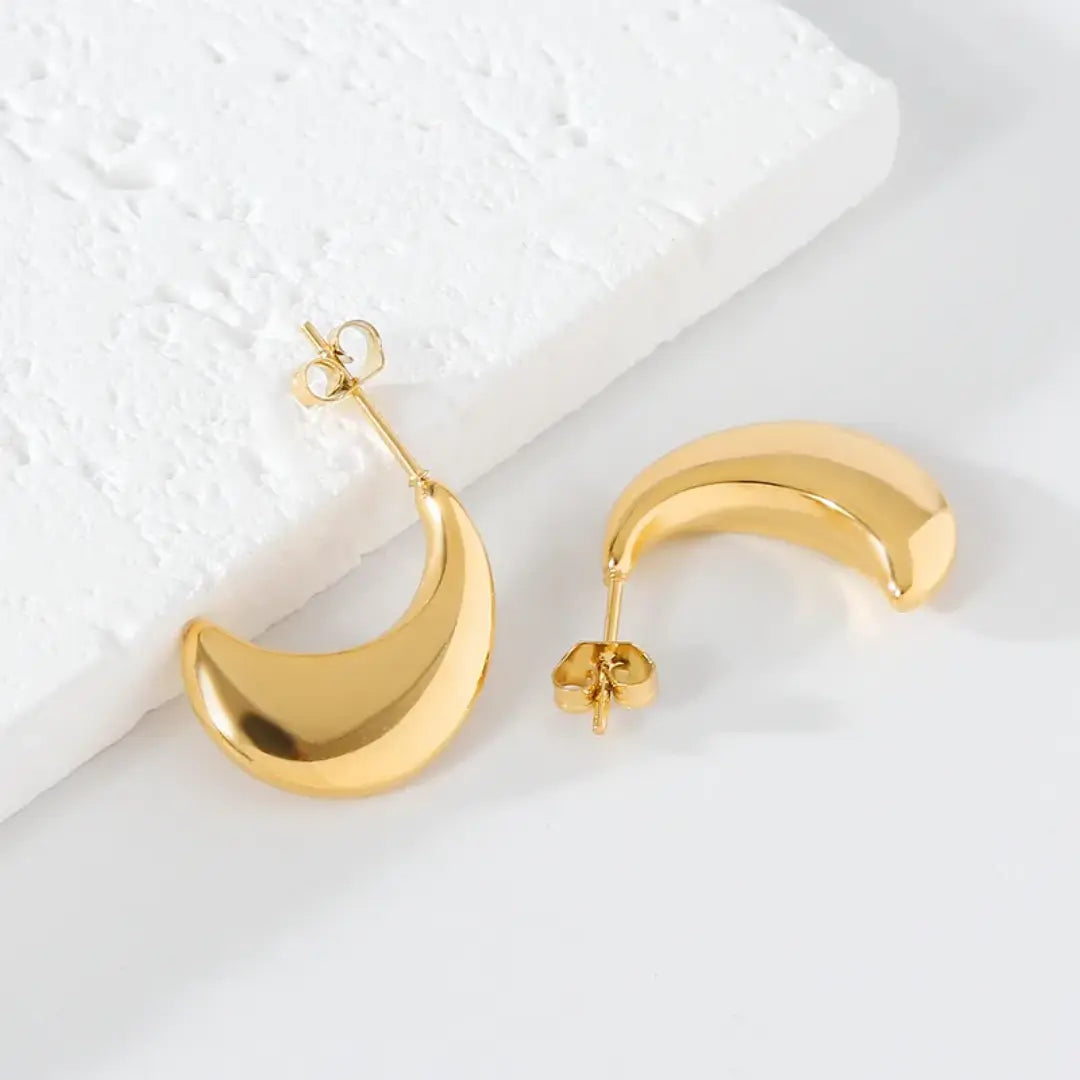 Crescent Stud Earrings Wisteria