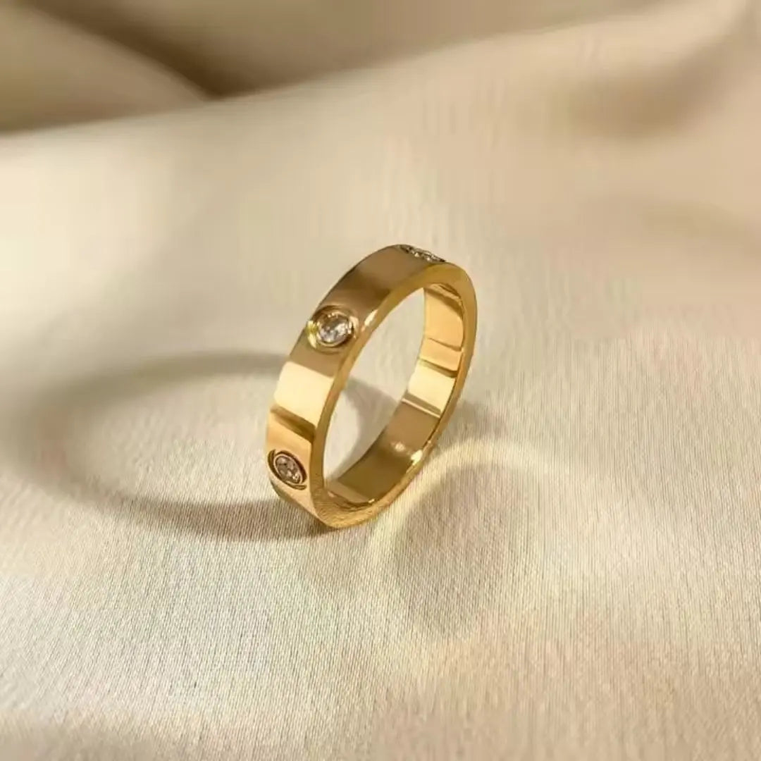 Crystal Stud Band Ring Wisteria
