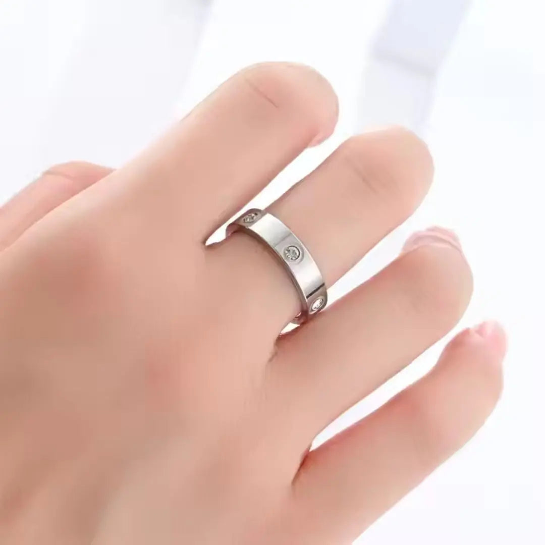 Crystal Stud Band Ring Wisteria