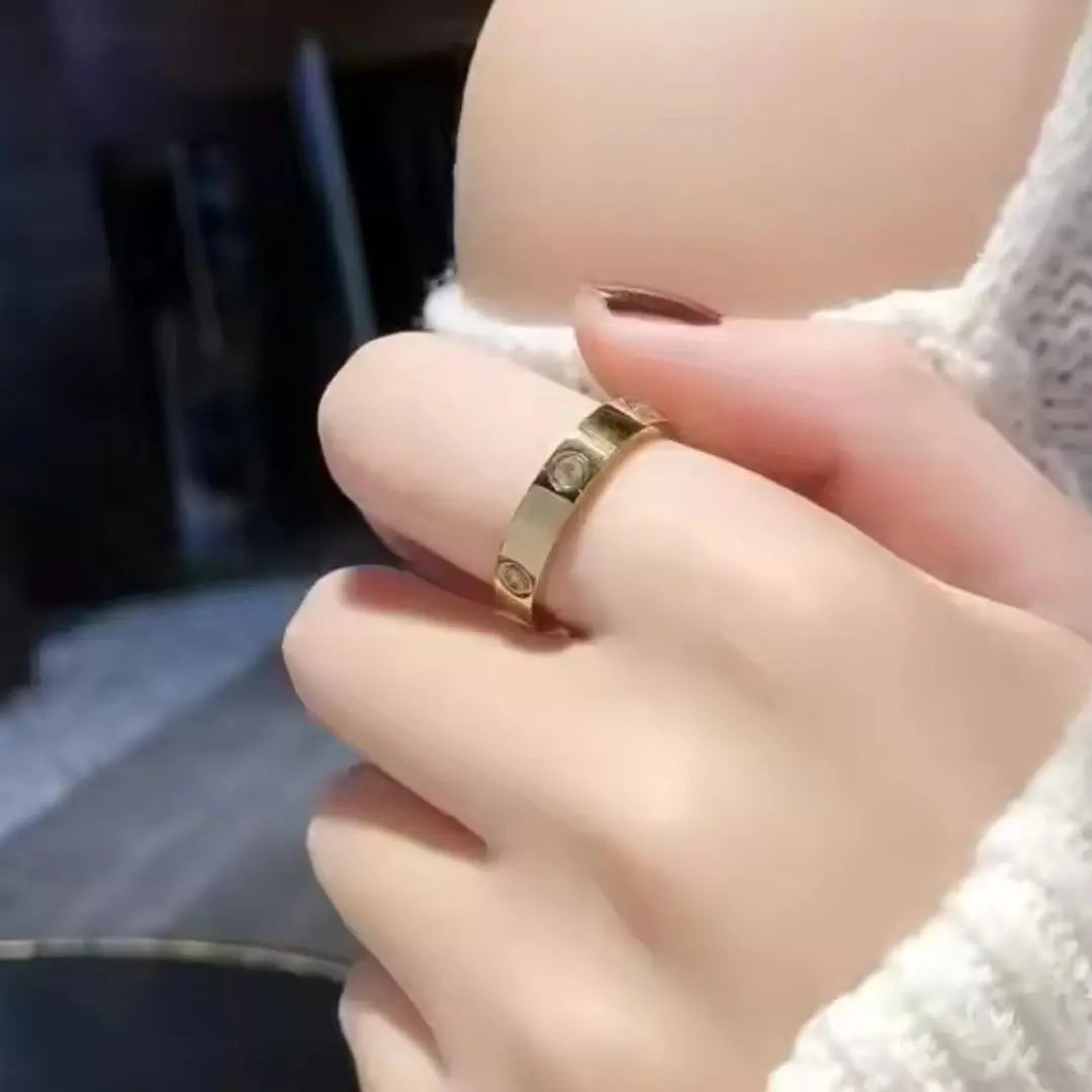 Crystal Stud Band Ring Wisteria