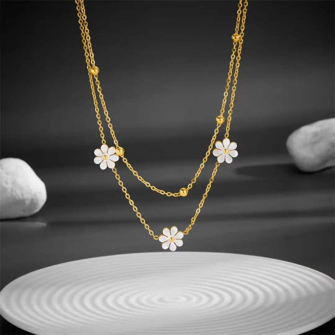 Daisy Charm Layered Necklace Wisteria