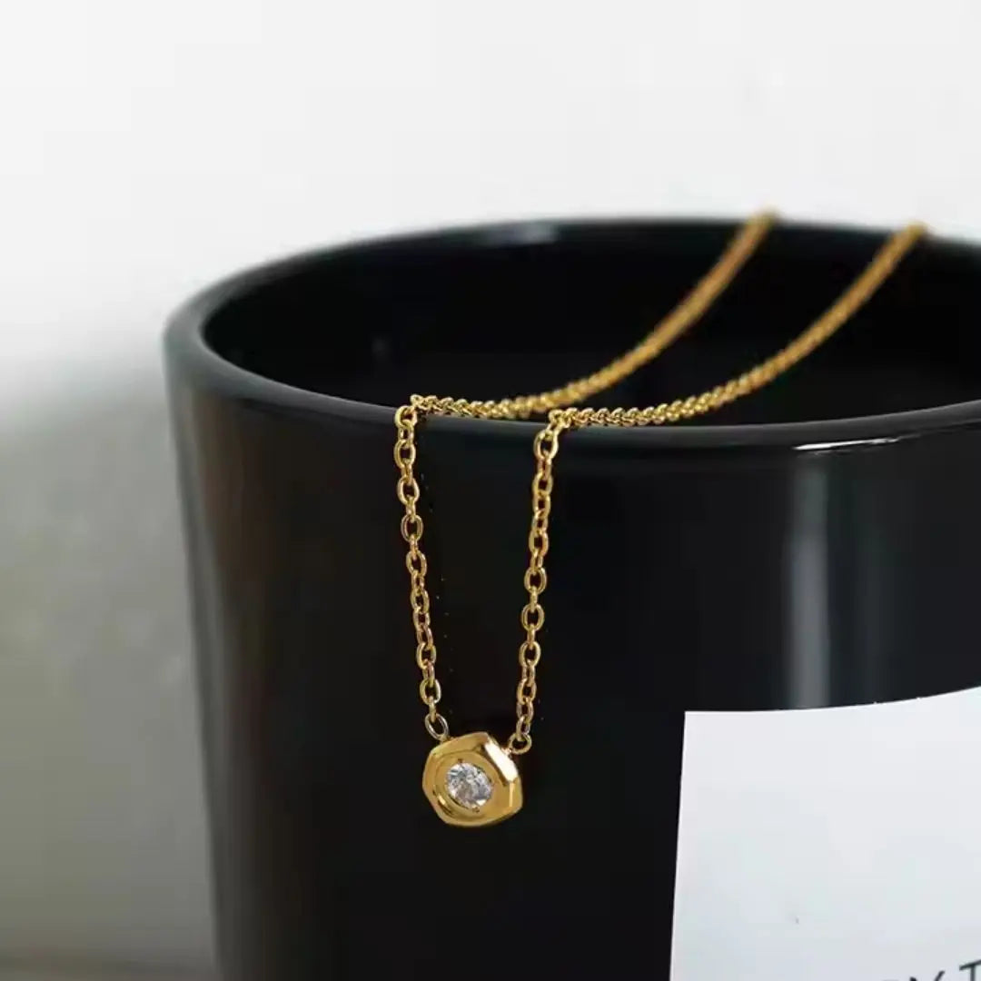 Luna Solitaire Necklace Wisteria