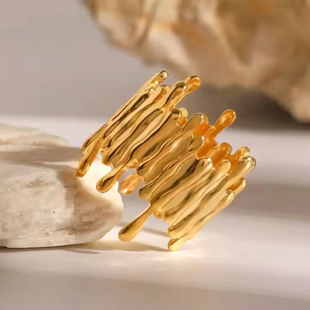 Molten Texture Ring Wisteria
