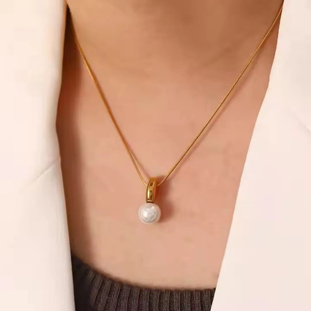 Muse Drop Pendant Necklace Wisteria
