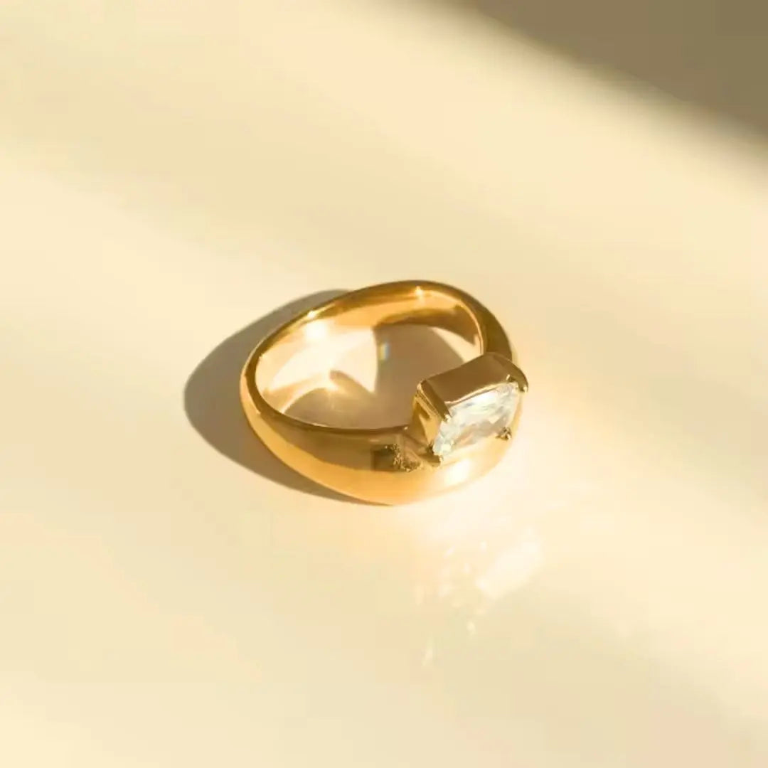 Offset Baguette Ring Wisteria