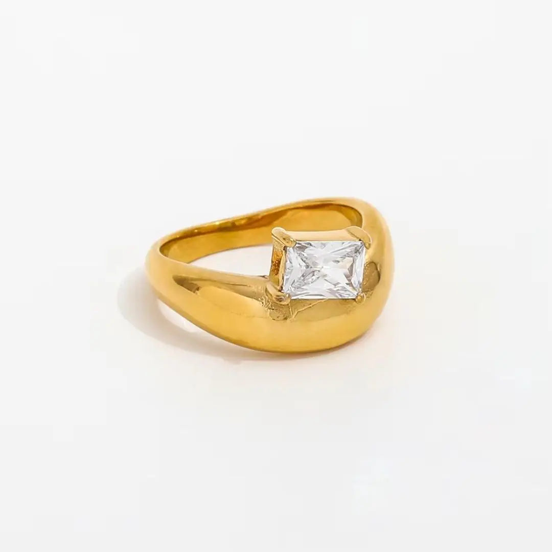 Offset Baguette Ring Wisteria