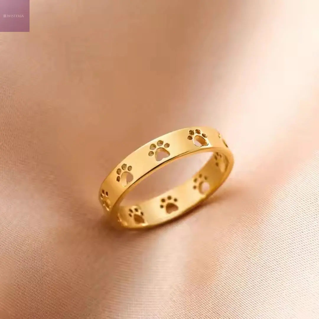 Paw Print Band Ring Wisteria