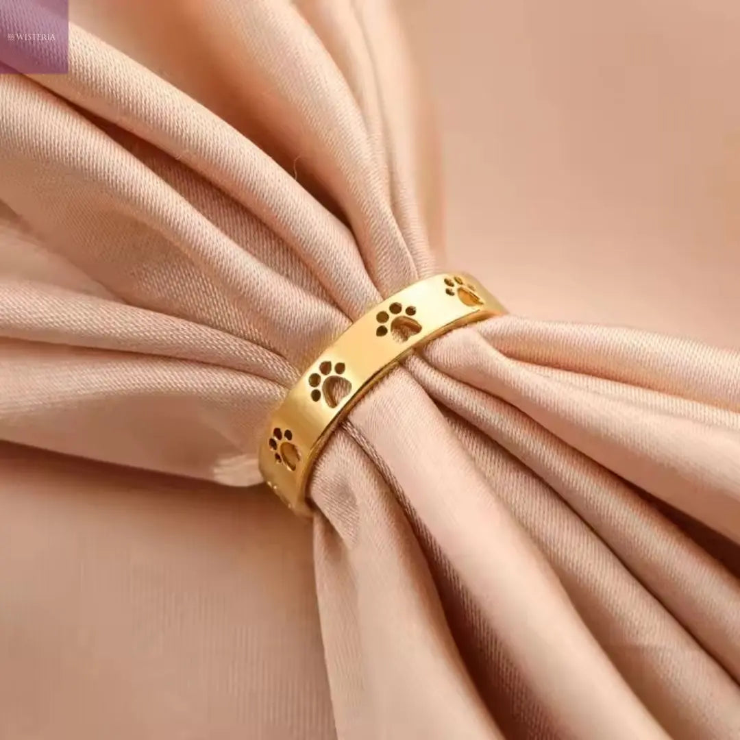 Paw Print Band Ring Wisteria