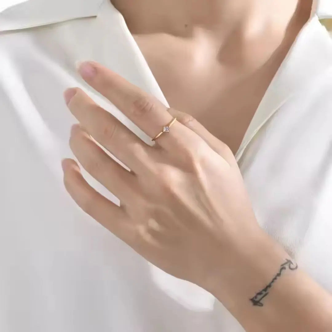 Prism Solitaire Ring Wisteria