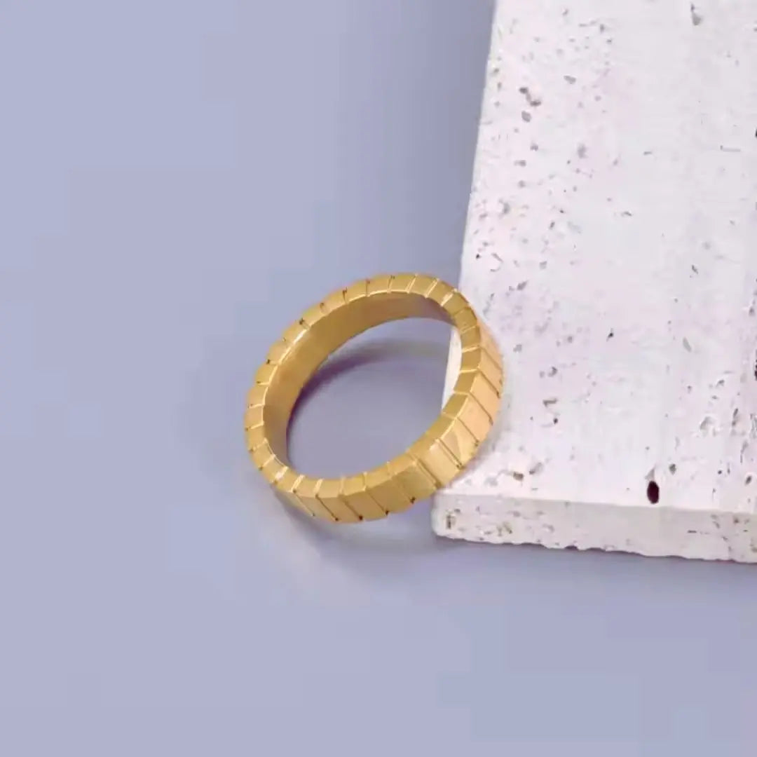 Ridge Band Ring Wisteria