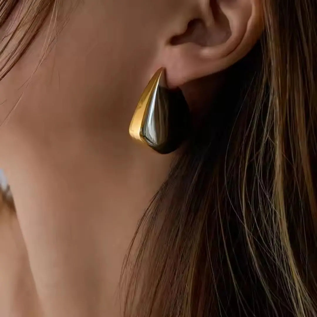Sculpted Edge Studs Wisteria