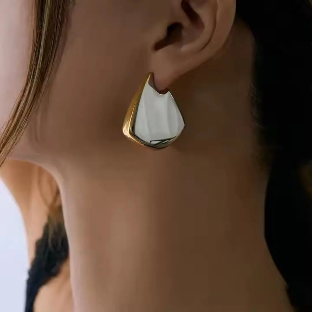 Sculpted Edge Studs Wisteria