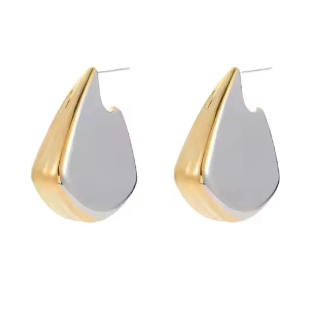 Sculpted Edge Studs Wisteria