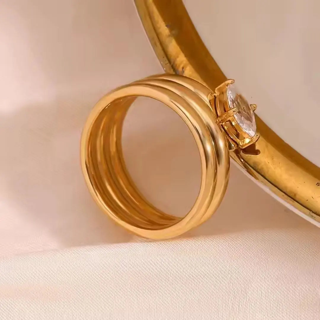 Stacked Solitaire Ring Wisteria