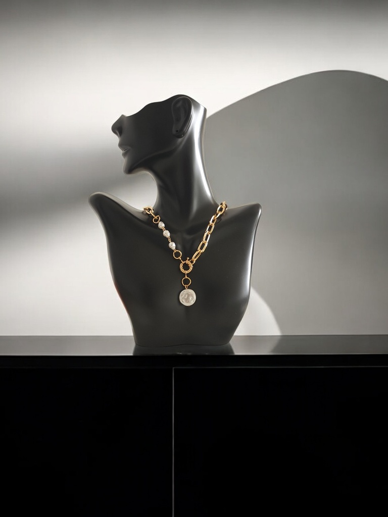 Elegant Pearl Necklace with Fashion Chain Pendant