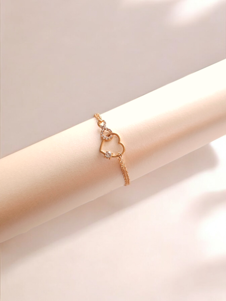 Lovelink Bracelet with Heart Pendant