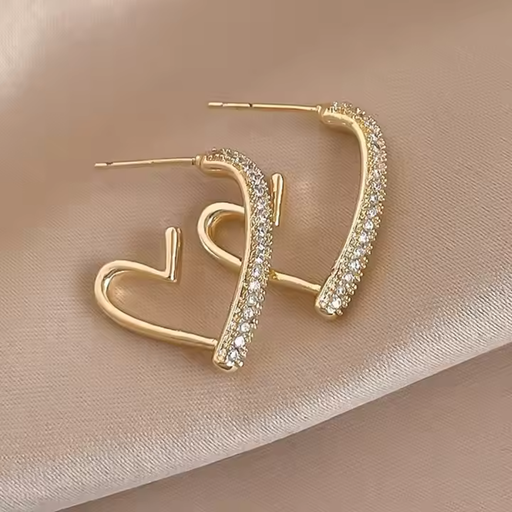 [ER-132-13-Gol] Minimalist Heart Stud Earrings
