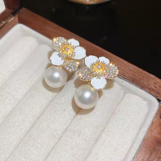 [ER-218-99-Whi] Retro Chic Pearl and Rhinestone Drop Earrings