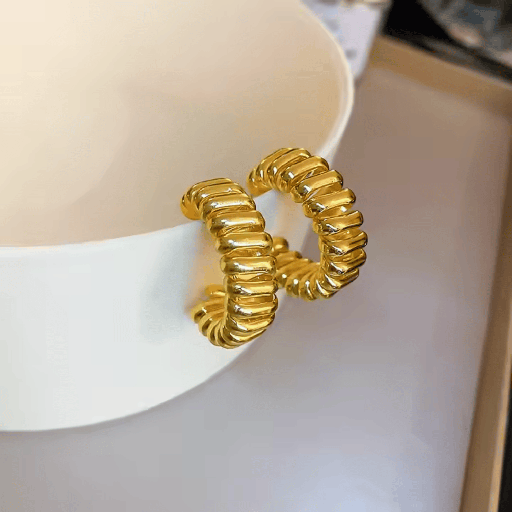 [ER-237-118-Gol] Chic Retro Geometric Spiral Gold Hoop Earrings