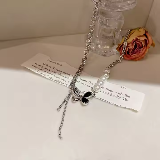 [NS-281-162-Whi] Pearl & Chain Butterfly Necklace