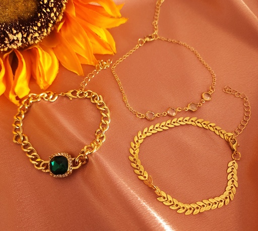 [BR-430-311-Gol] Verdant Mystique: Three-Bracelet Set with Emerald and Leaf Accents